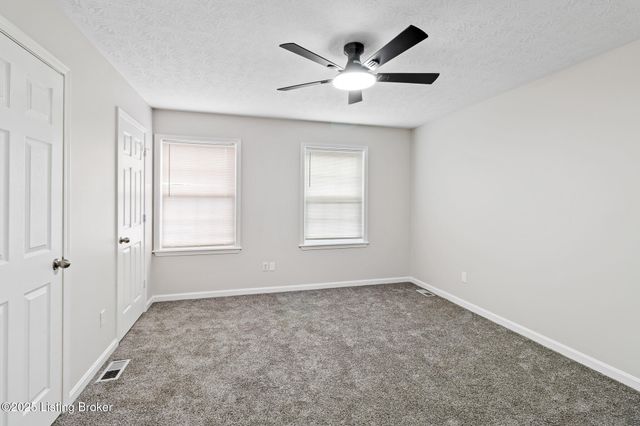 3233 Vermont Ave, Louisville, KY 40211