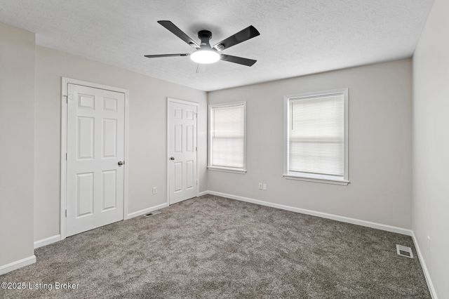 3233 Vermont Ave, Louisville, KY 40211