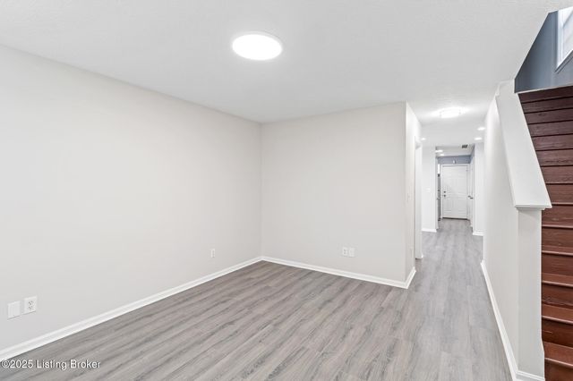 3233 Vermont Ave, Louisville, KY 40211