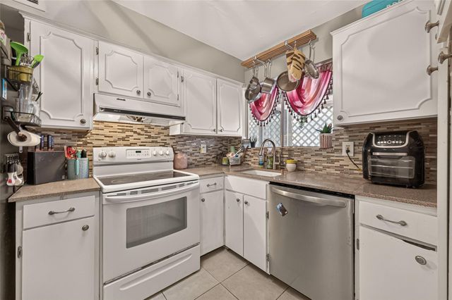 2511 Marilee Lane 4, Houston, TX 77057