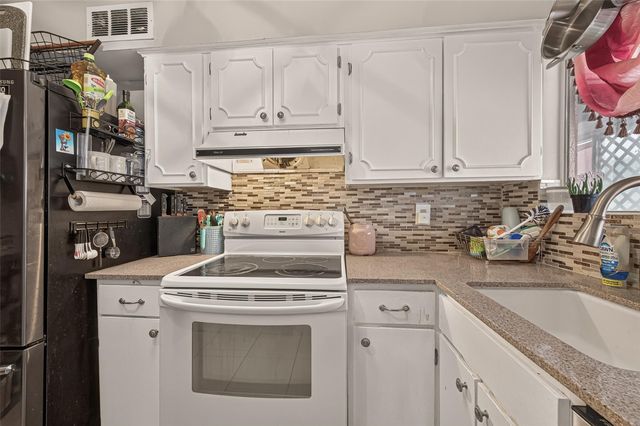 2511 Marilee Lane 4, Houston, TX 77057