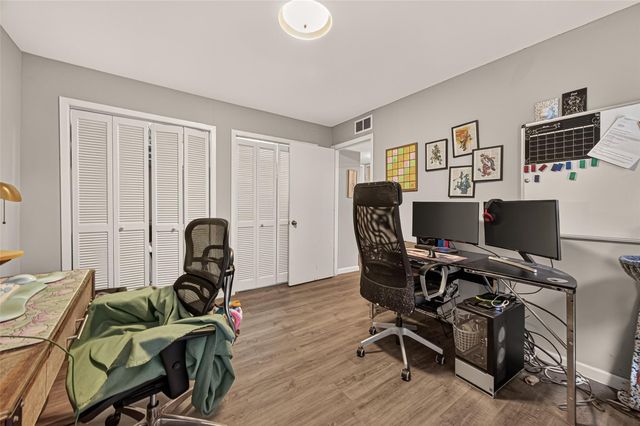 2511 Marilee Lane 4, Houston, TX 77057