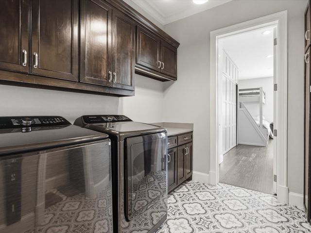 3109 Crest Lake Court, Arlington, TX 76016