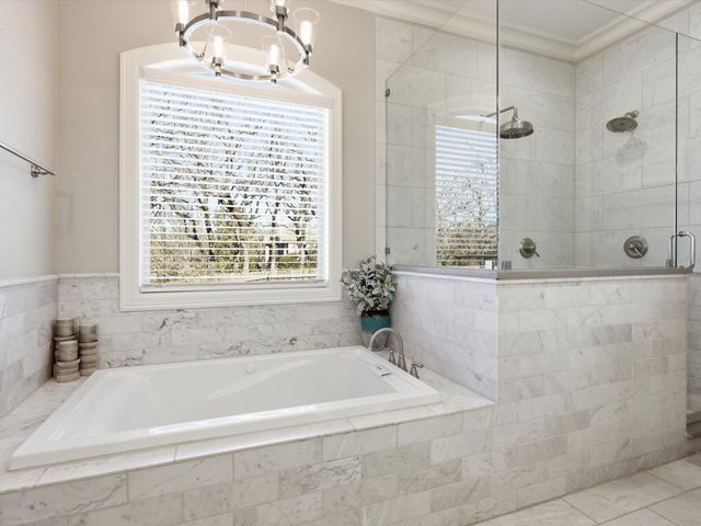 3109 Crest Lake Court, Arlington, TX 76016