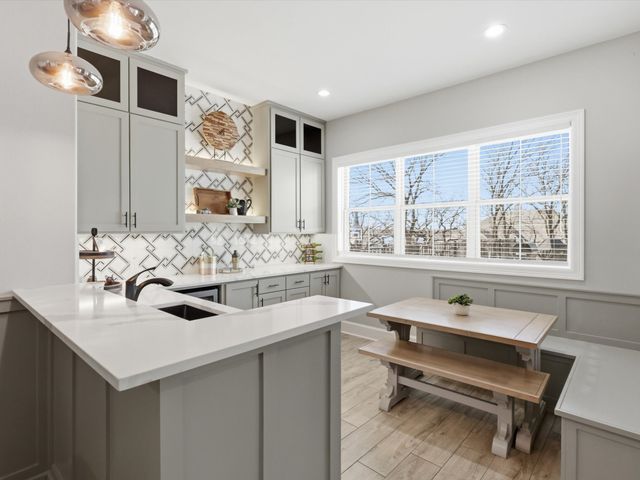 3109 Crest Lake Court, Arlington, TX 76016