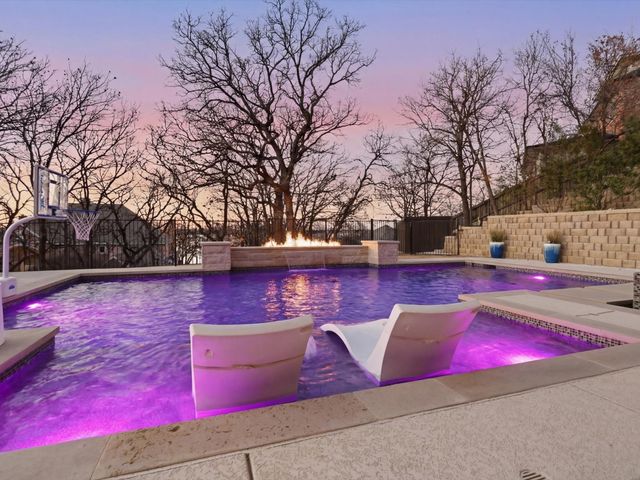 3109 Crest Lake Court, Arlington, TX 76016