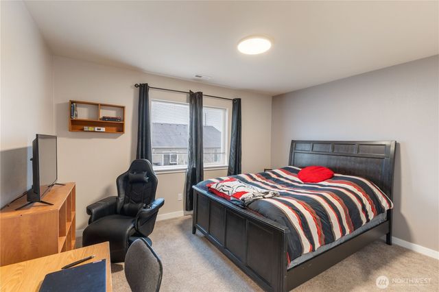 10004 Greenbrier Court SE, Yelm, WA 98597