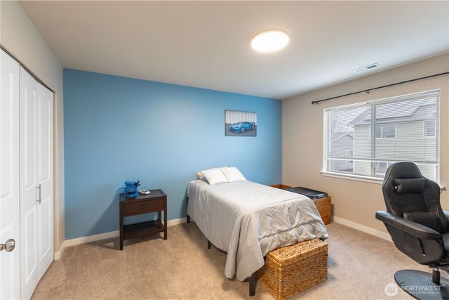 10004 Greenbrier Court SE, Yelm, WA 98597