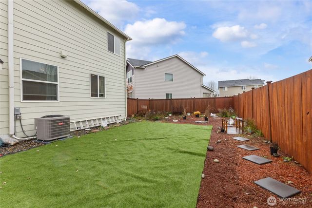 10004 Greenbrier Court SE, Yelm, WA 98597