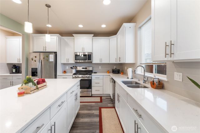 10004 Greenbrier Court SE, Yelm, WA 98597