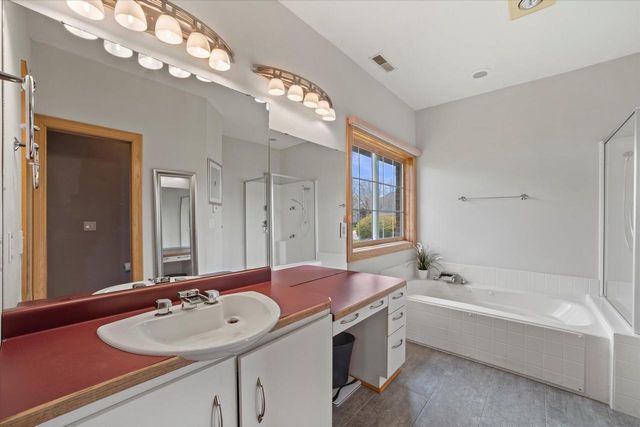 135 Emerald DRIVE, Mount Pleasant, WI 53406