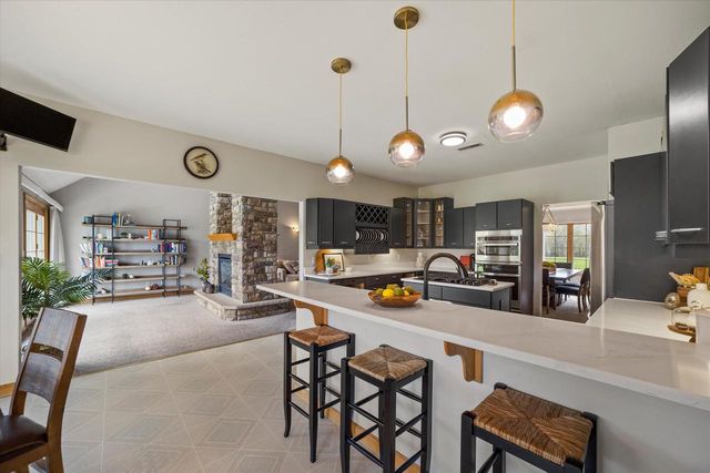 135 Emerald DRIVE, Mount Pleasant, WI 53406