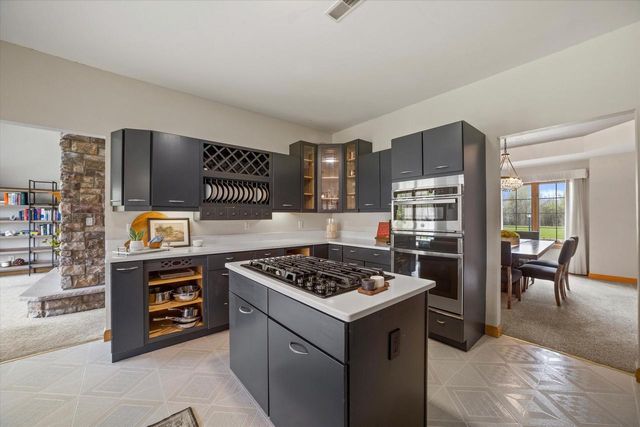 135 Emerald DRIVE, Mount Pleasant, WI 53406