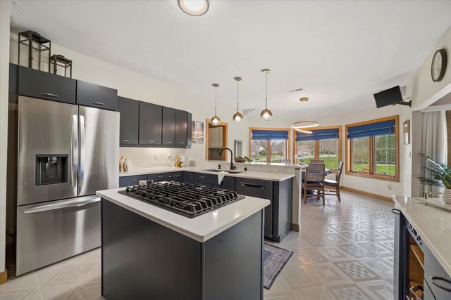 135 Emerald DRIVE, Mount Pleasant, WI 53406