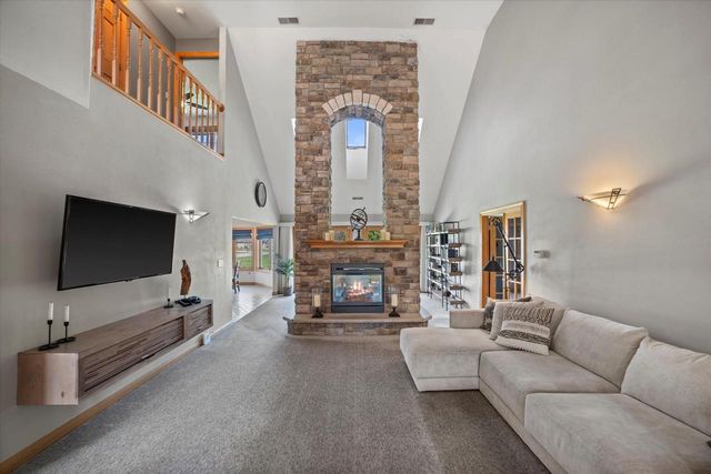 135 Emerald DRIVE, Mount Pleasant, WI 53406