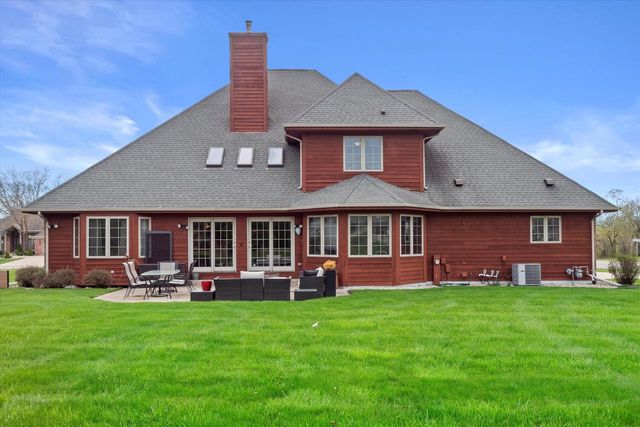 135 Emerald DRIVE, Mount Pleasant, WI 53406