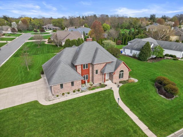 135 Emerald DRIVE, Mount Pleasant, WI 53406