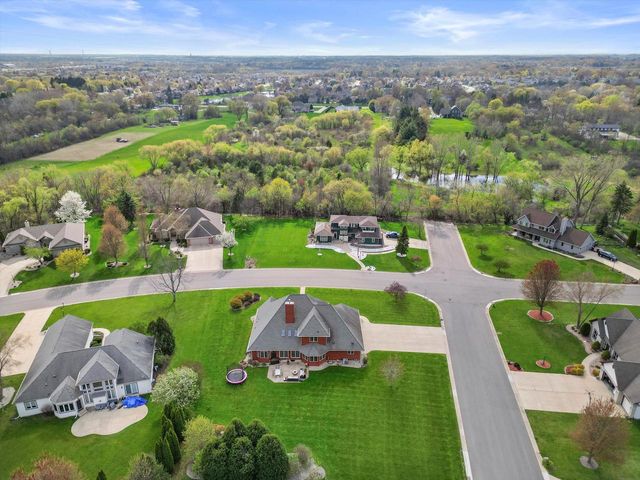 135 Emerald DRIVE, Mount Pleasant, WI 53406
