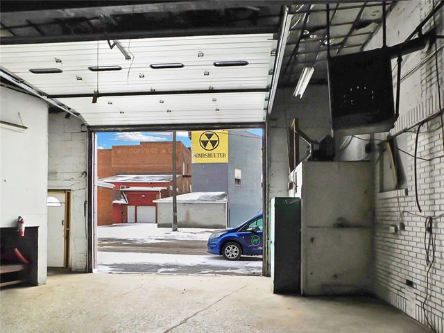 431 S Mill St, New Castle, PA 16101