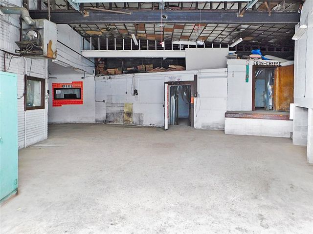 431 S Mill St, New Castle, PA 16101