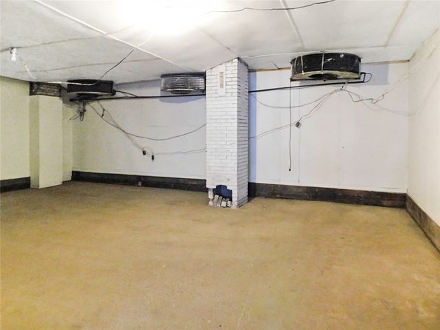 431 S Mill St, New Castle, PA 16101