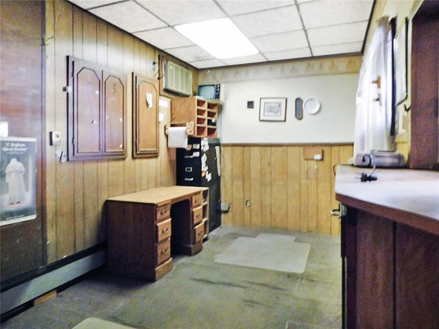 431 S Mill St, New Castle, PA 16101