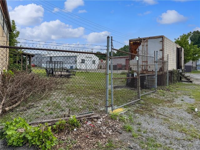 431 S Mill St, New Castle, PA 16101