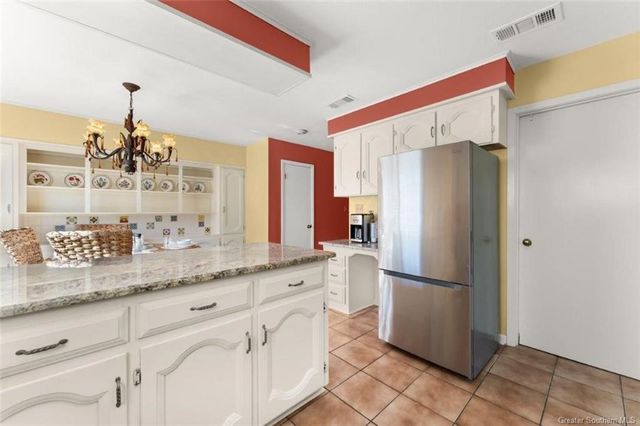 915 Tanglewood Drive, Lake Charles, LA 70611