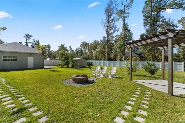 915 Tanglewood Drive, Lake Charles, LA 70611