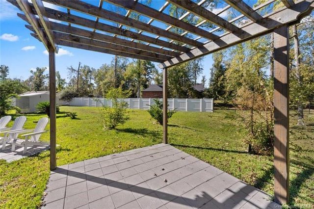 915 Tanglewood Drive, Lake Charles, LA 70611