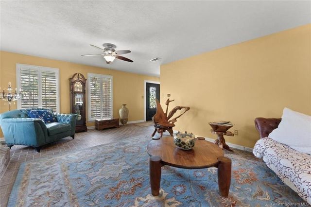 915 Tanglewood Drive, Lake Charles, LA 70611