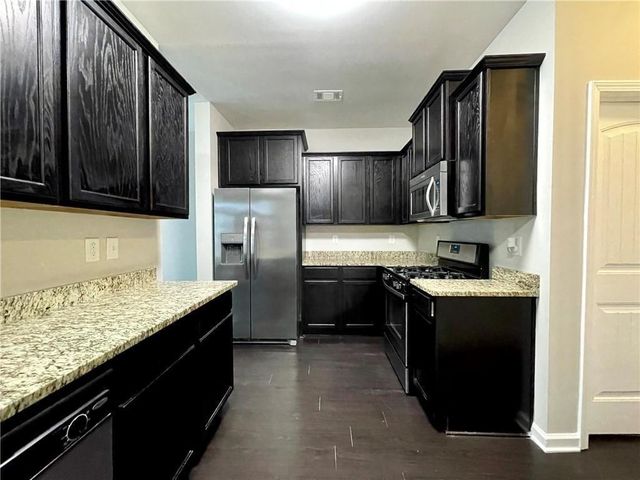 6926 Golden Bud Lane, Flowery Branch, GA 30542