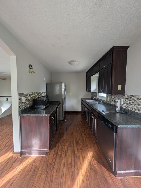 171 Hanson Road, Mahtomedi, MN 55115 — photo 3