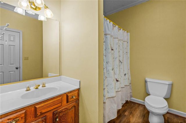 1700 Polo Oaks Court, Winston-salem, NC 27106