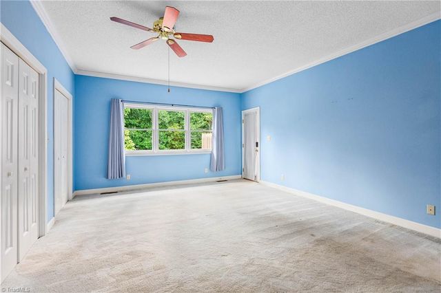 1700 Polo Oaks Court, Winston-salem, NC 27106