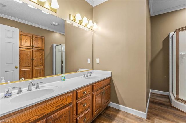 1700 Polo Oaks Court, Winston-salem, NC 27106