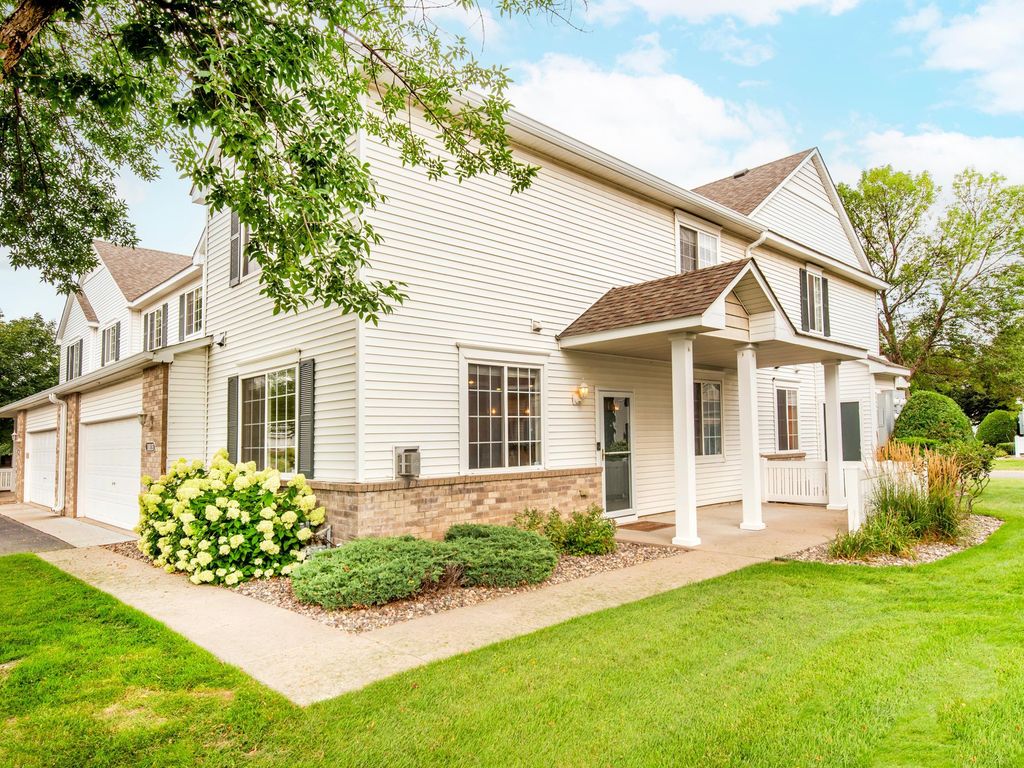 11011 Oak Grove Circle B, Woodbury, MN 55129 — exterior