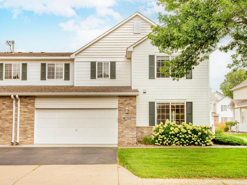 11011 Oak Grove Circle B, Woodbury, MN 55129 — photo 3