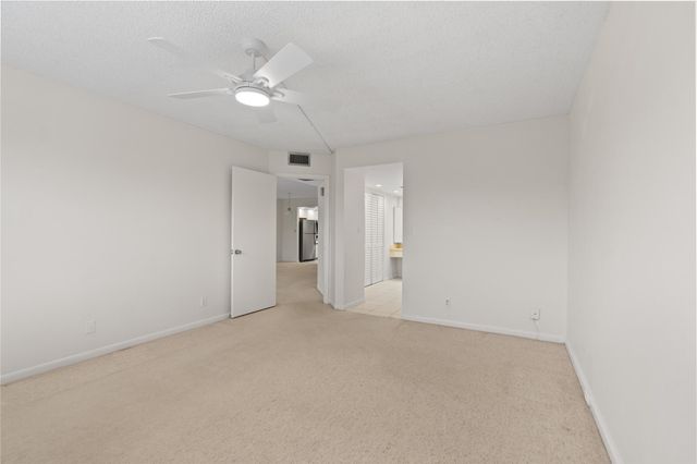 1801 Eleuthera Point J3, Coconut Creek, FL 33066