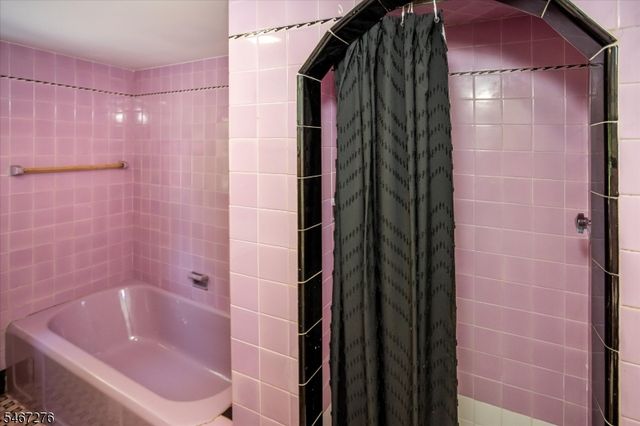 9 Main St, Roxbury Twp., NJ 07876