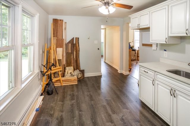 9 Main St, Roxbury Twp., NJ 07876