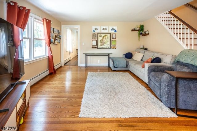 9 Main St, Roxbury Twp., NJ 07876