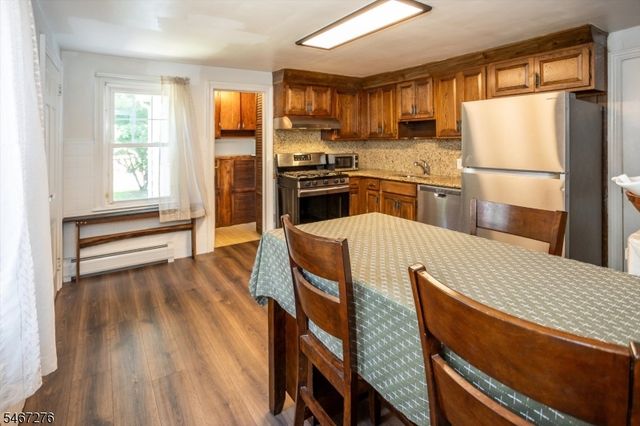 9 Main St, Roxbury Twp., NJ 07876