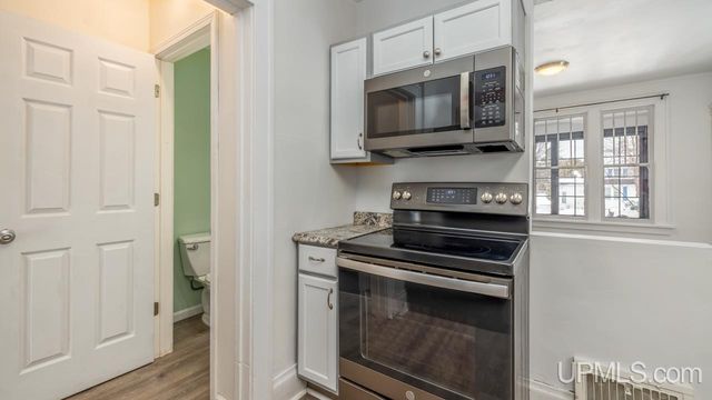 535 Detroit Avenue, Iron Mountain, MI 49801