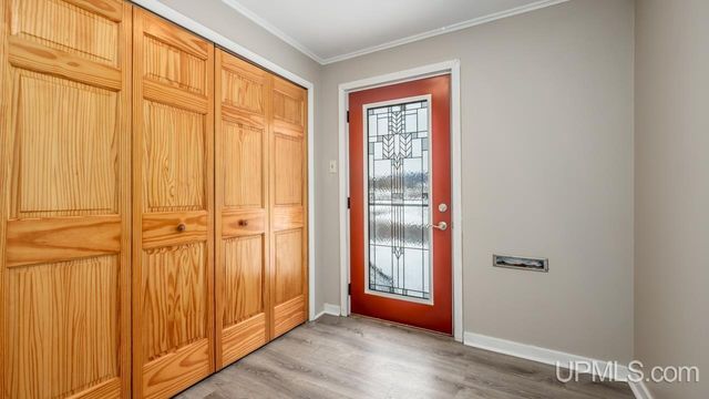 535 Detroit Avenue, Iron Mountain, MI 49801