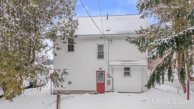535 Detroit Avenue, Iron Mountain, MI 49801
