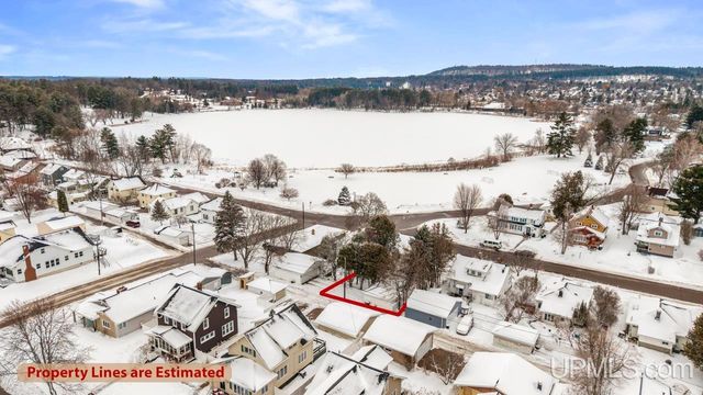 535 Detroit Avenue, Iron Mountain, MI 49801