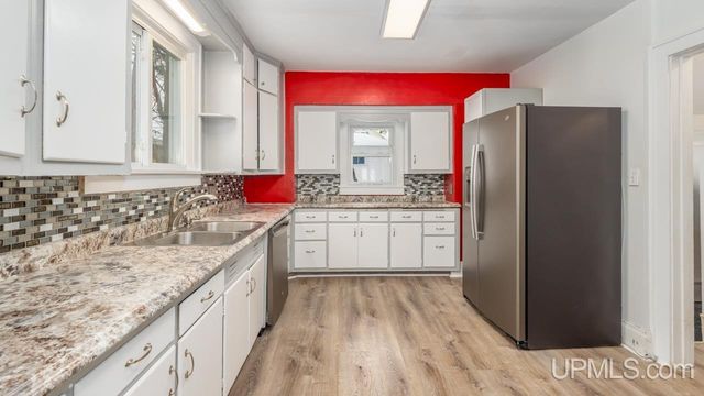 535 Detroit Avenue, Iron Mountain, MI 49801