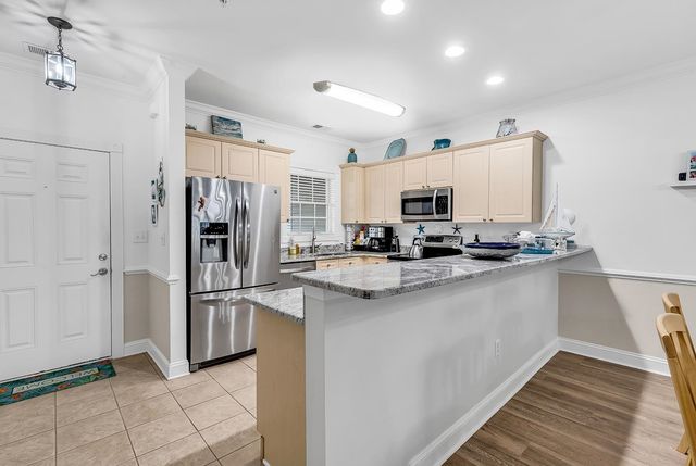 4820 Magnolia Lake Dr Apt 202, Myrtle Beach, SC 29577