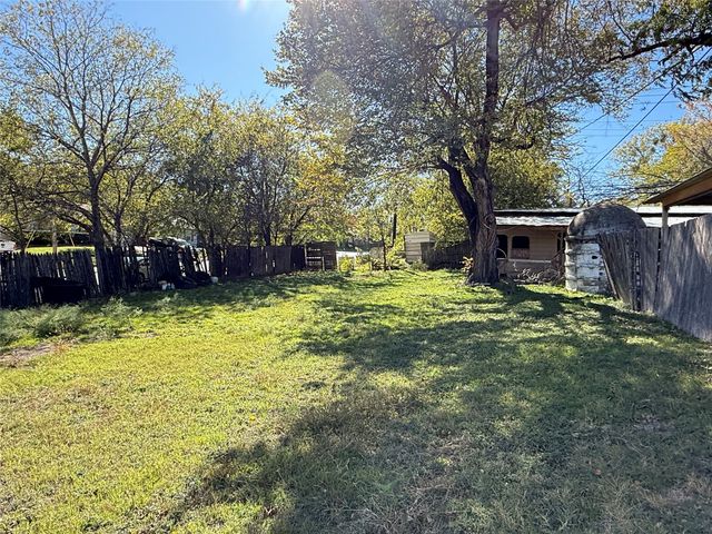 3203 NW 33rd Street, Fort Worth, TX 76106